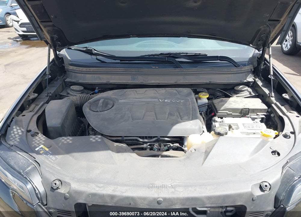 2019 JEEP CHEROKEE ALTITUDE FWD VIN: 1C4PJLLX4KD302683