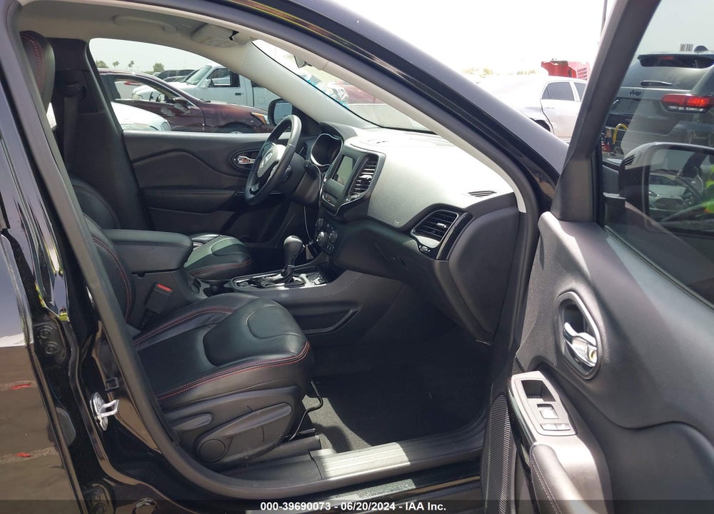 2019 JEEP CHEROKEE ALTITUDE FWD VIN: 1C4PJLLX4KD302683