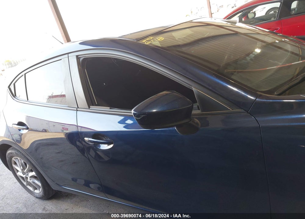 2018 MAZDA 3 SPORT VIN: 3MZBN1K78JM267683