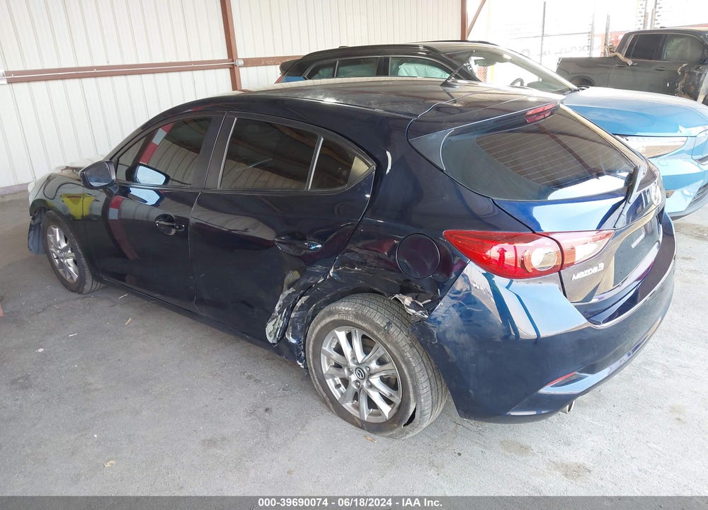 2018 MAZDA 3 SPORT VIN: 3MZBN1K78JM267683