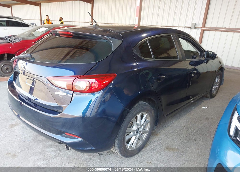 2018 MAZDA 3 SPORT VIN: 3MZBN1K78JM267683
