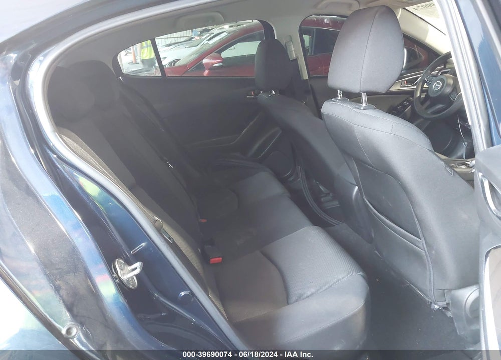 2018 MAZDA 3 SPORT VIN: 3MZBN1K78JM267683
