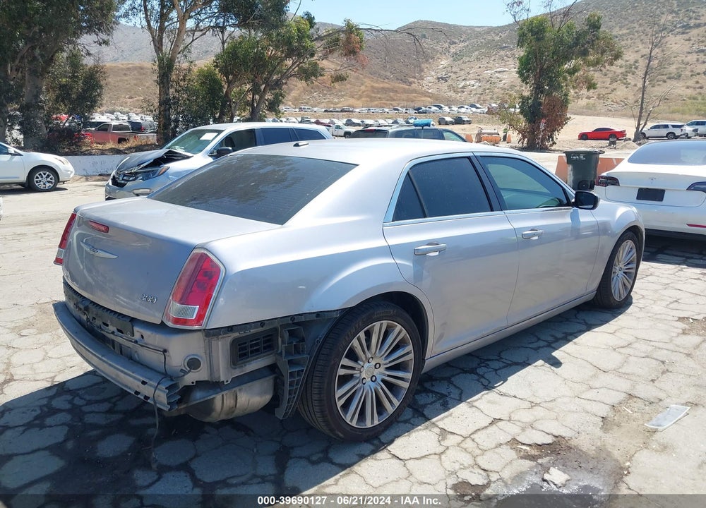 2014 CHRYSLER 300 VIN: 2C3CCAAG2EH200102