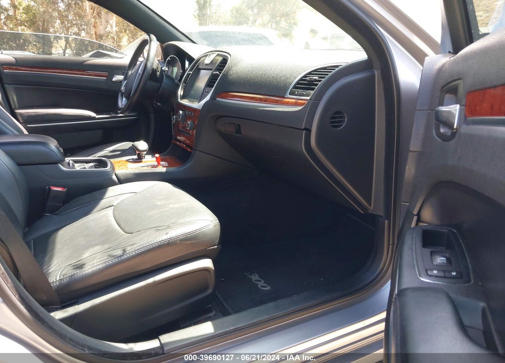 2014 CHRYSLER 300 VIN: 2C3CCAAG2EH200102