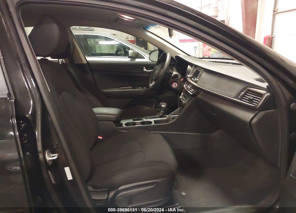 2016 KIA OPTIMA LX VIN: KNAGT4L38G5110419