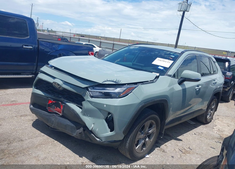 2022 TOYOTA RAV4 XLE VIN: 2T3W1RFV2NW186514