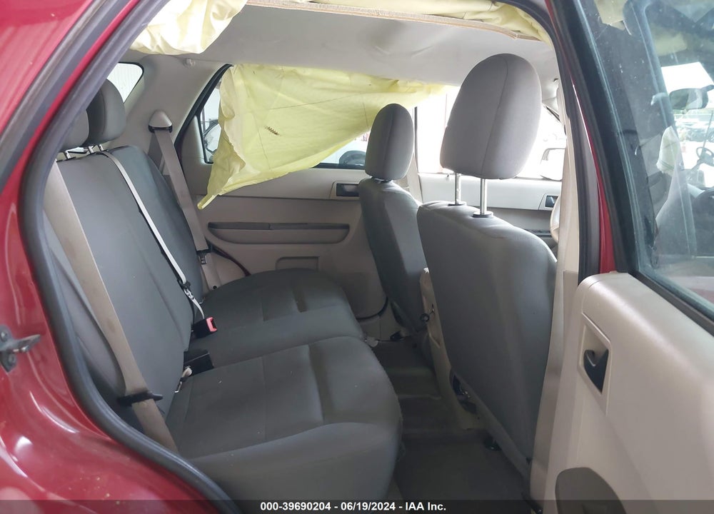 2010 FORD ESCAPE XLS VIN: 1FMCU0C78AKA52939