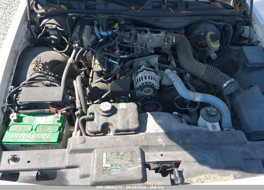 2003 FORD CROWN VICTORIA POLICE VIN: 2FAHP71W03X184412