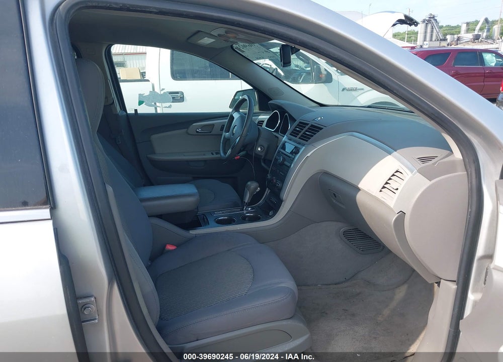 2009 CHEVROLET TRAVERSE LT VIN: 1GNEV23D29S181516