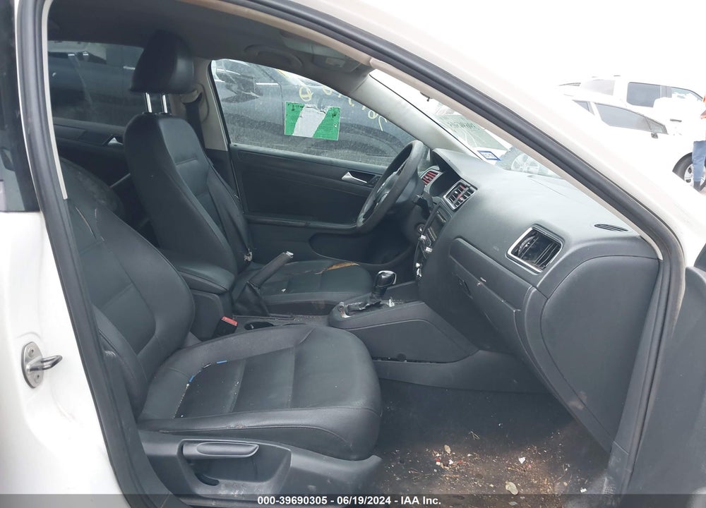 2012 VOLKSWAGEN JETTA 2.5L SE VIN: 3VWDX7AJXCM367578