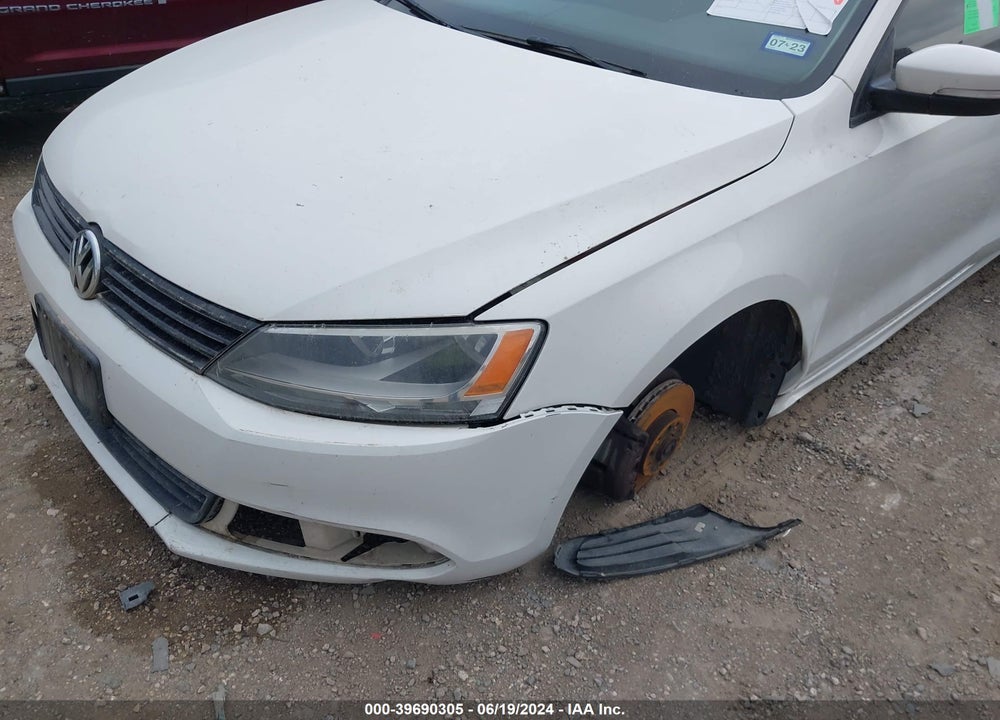 2012 VOLKSWAGEN JETTA 2.5L SE VIN: 3VWDX7AJXCM367578