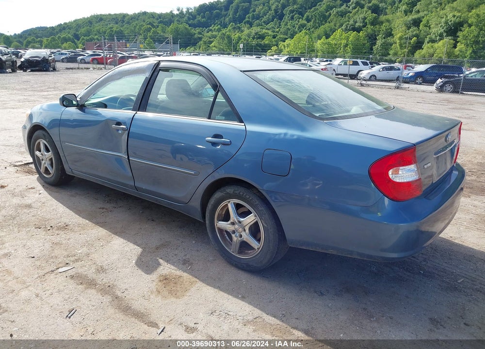 2003 TOYOTA CAMRY XLE VIN: 4T1BE30K63U703110