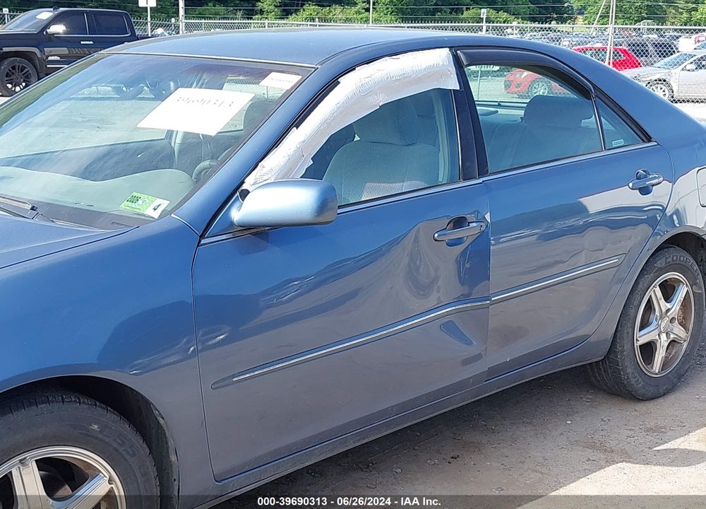 2003 TOYOTA CAMRY XLE VIN: 4T1BE30K63U703110