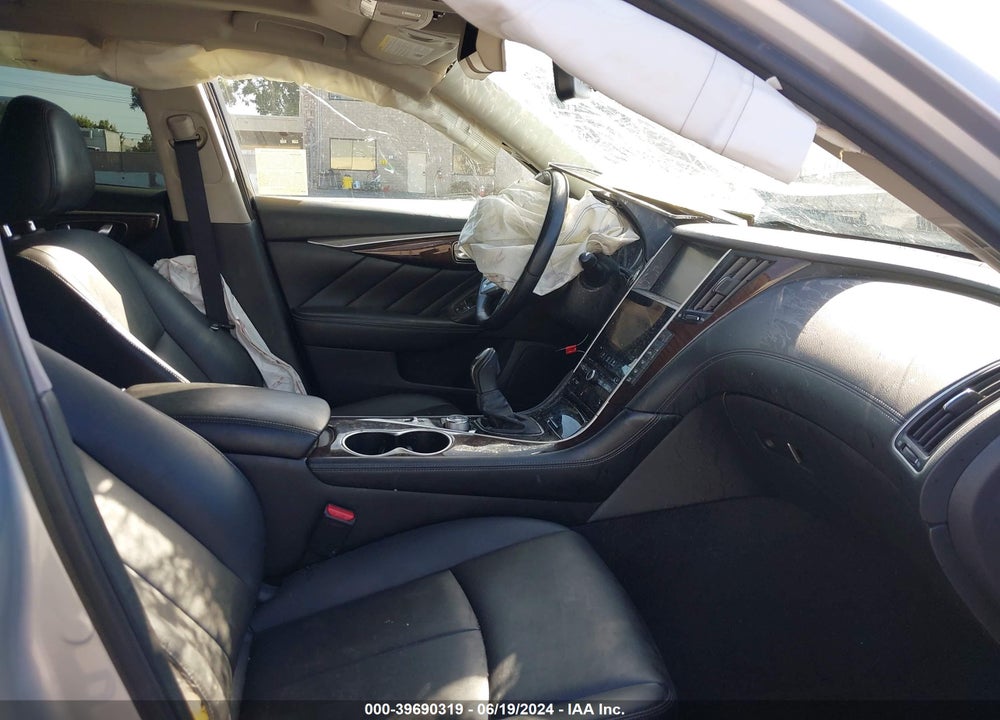 2018 INFINITI Q50 3.0T LUXE VIN: JN1EV7AP2JM350593