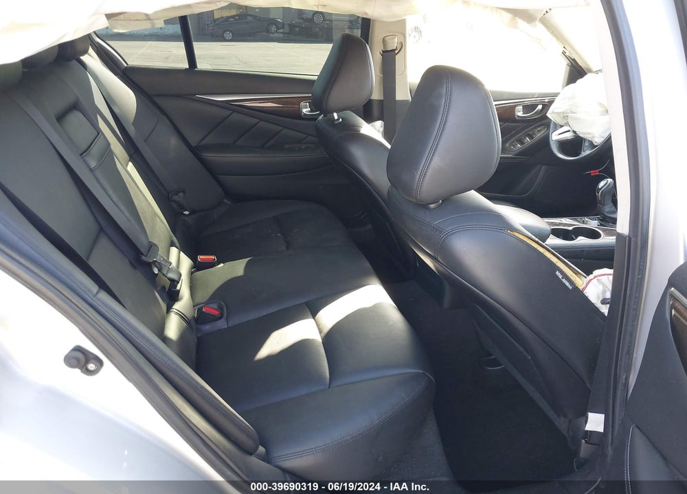 2018 INFINITI Q50 3.0T LUXE VIN: JN1EV7AP2JM350593