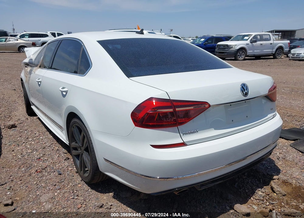 2017 VOLKSWAGEN PASSAT 1.8T R-LINE VIN: 1VWDT7A32HC055339