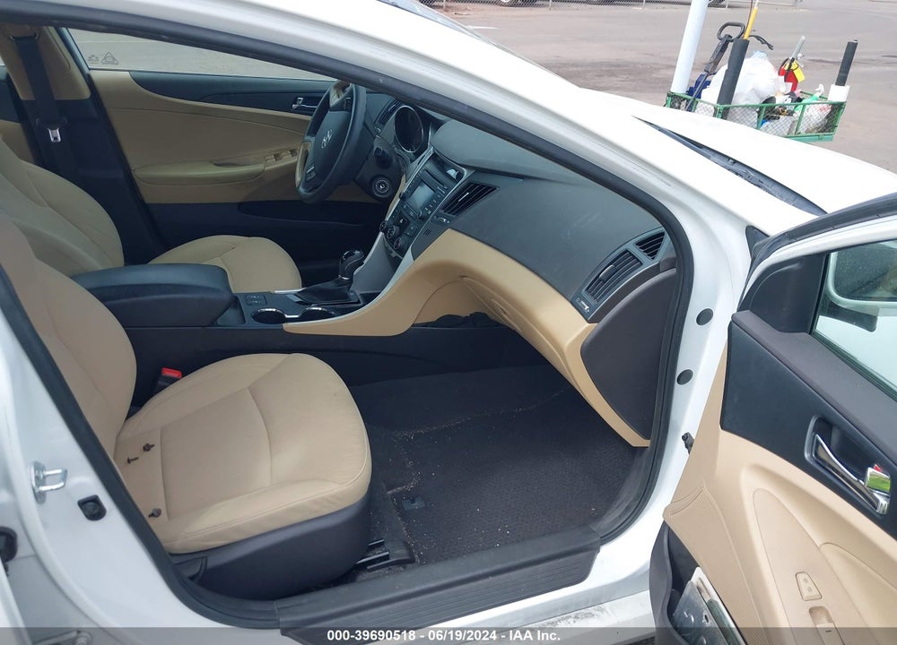 2014 HYUNDAI SONATA GLS VIN: 5NPEB4AC8EH924664
