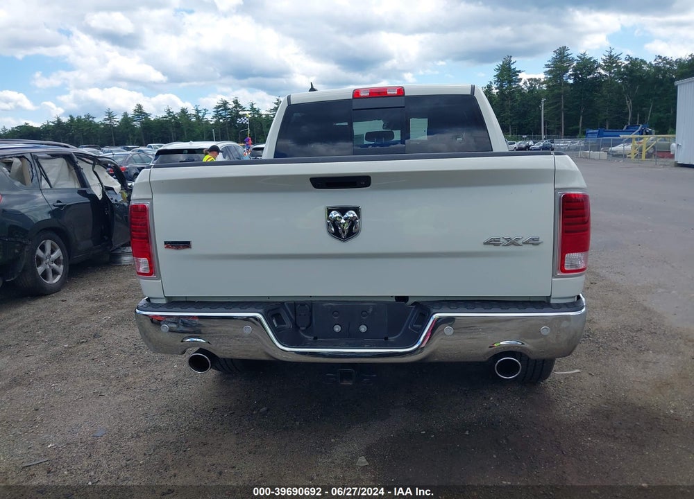 2018 RAM 1500 LAIE  4X4 5'7 BOX VIN: 1C6RR7NT3JS246370