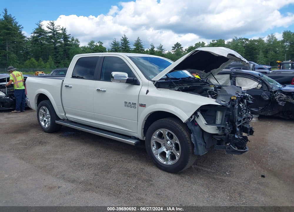 2018 RAM 1500 LAIE  4X4 5'7 BOX VIN: 1C6RR7NT3JS246370