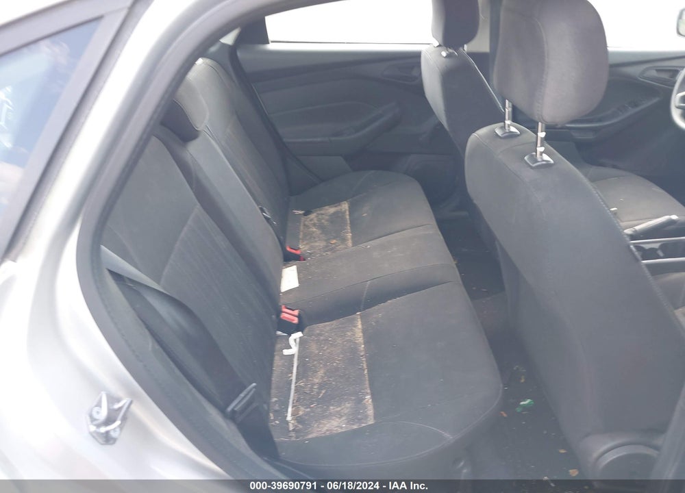 2018 FORD FOCUS S VIN: 1FADP3E2XJL264373