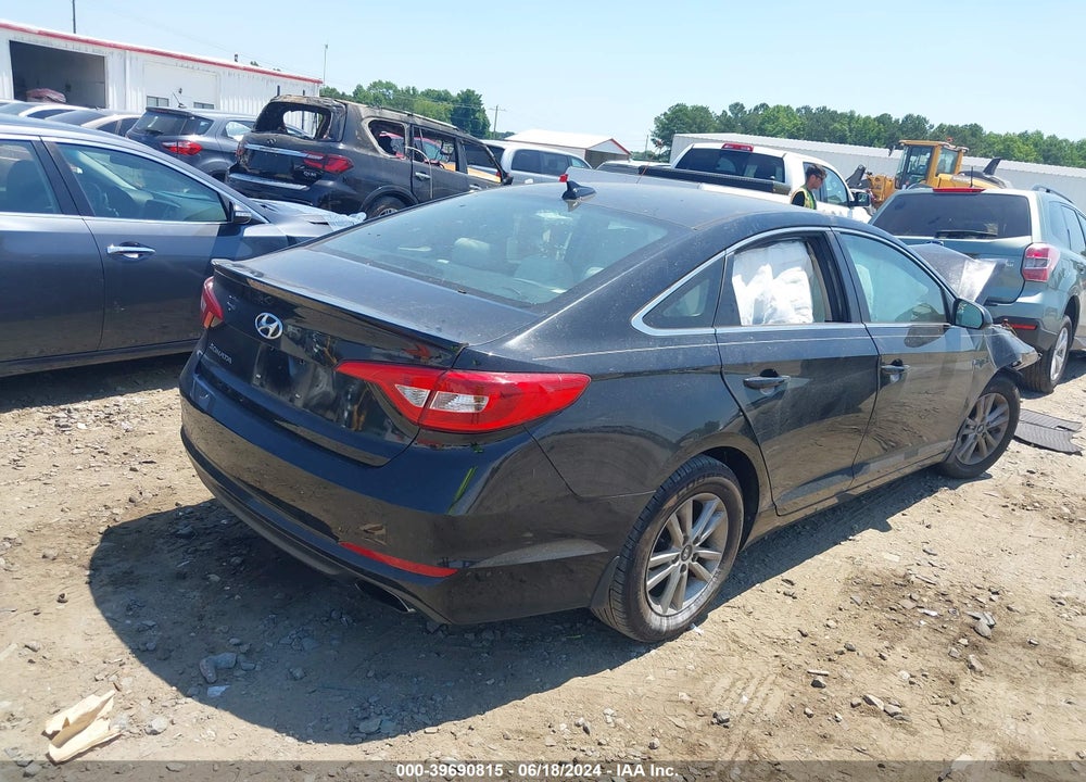 2017 HYUNDAI SONATA SE VIN: 5NPE24AF7HH513125