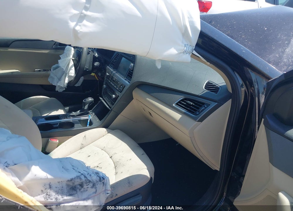 2017 HYUNDAI SONATA SE VIN: 5NPE24AF7HH513125