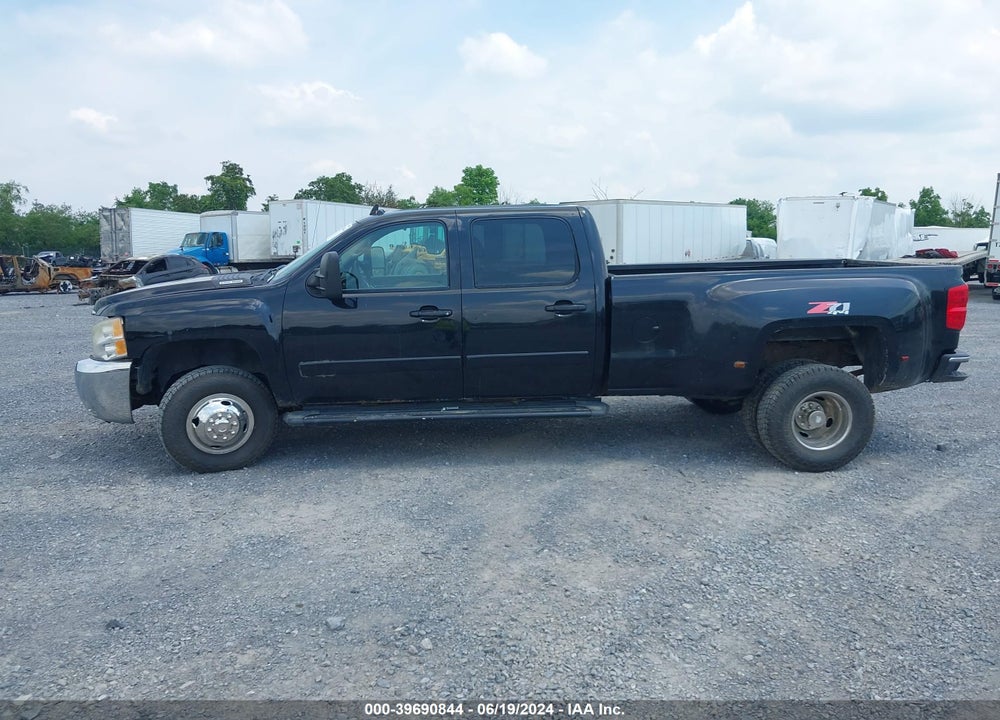 2007 CHEVROLET SILVERADO 3500 LTZ VIN: 1GCJK33637F566953