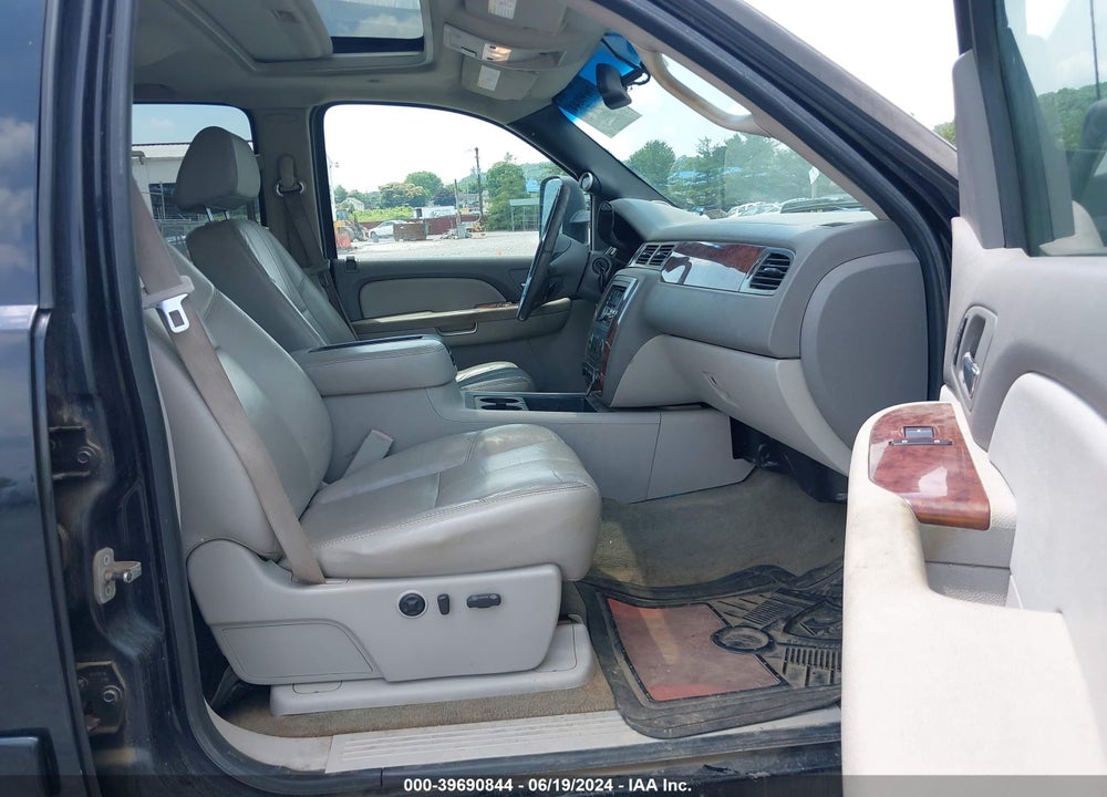 2007 CHEVROLET SILVERADO 3500 LTZ VIN: 1GCJK33637F566953