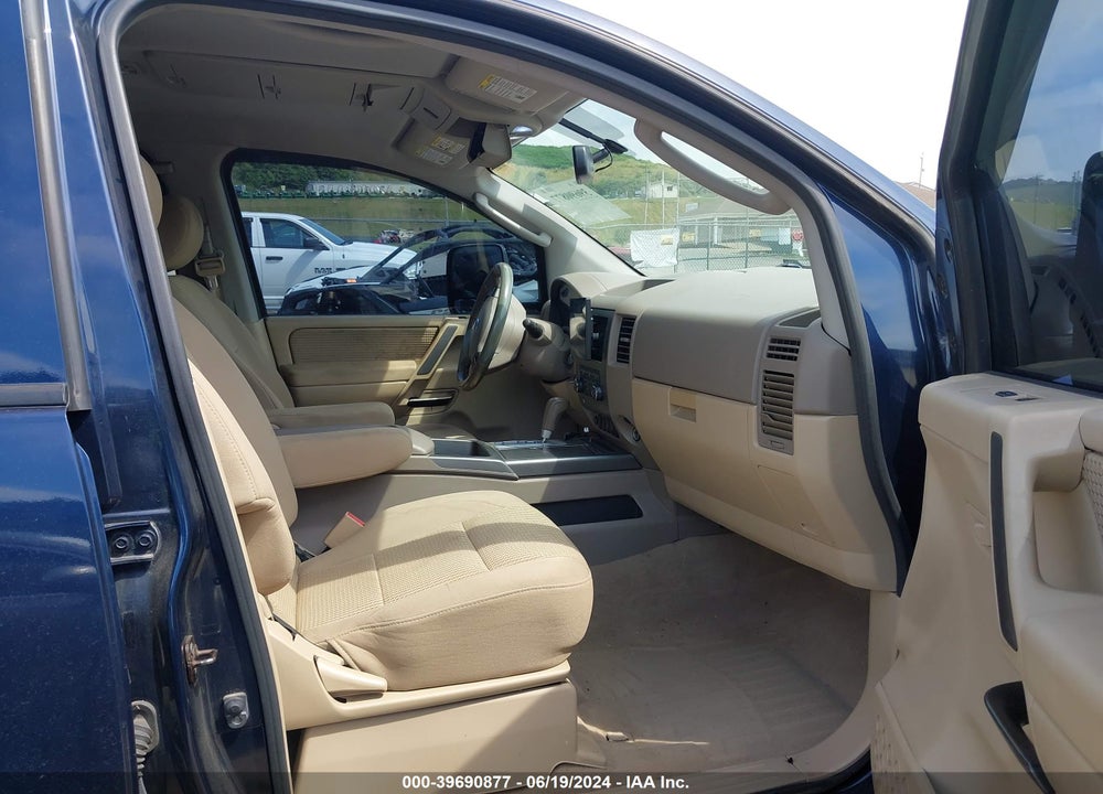 2010 NISSAN TITAN SE VIN: 1N6AA0EC4AN311176