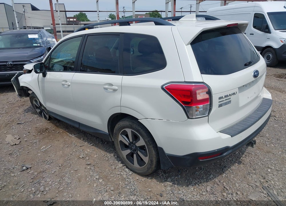 2017 SUBARU FORESTER 2.5I PREMIUM VIN: JF2SJAEC8HH416651