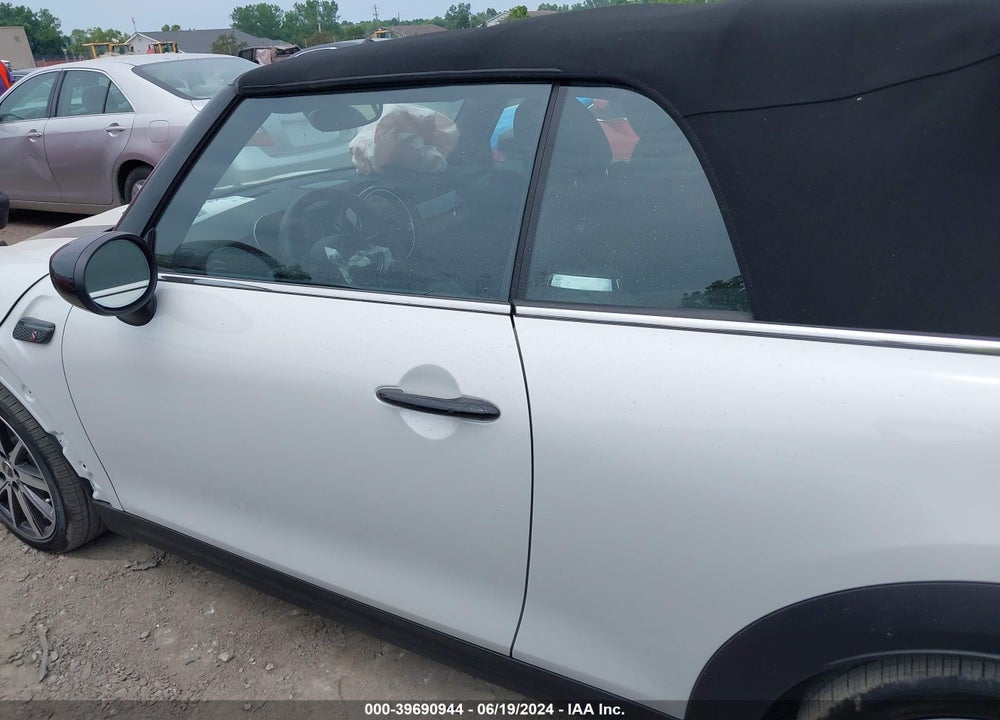 2024 MINI CONVERTIBLE COOPER S VIN: WMW43DL02R3S22690