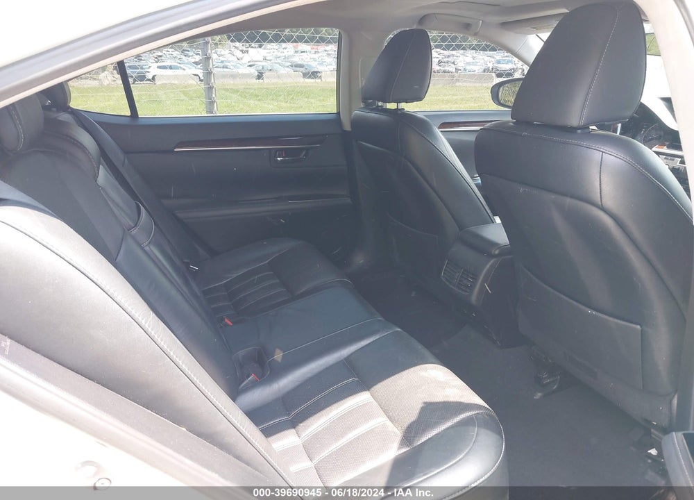 2018 LEXUS ES 350 VIN: 58ABK1GG4JU113136