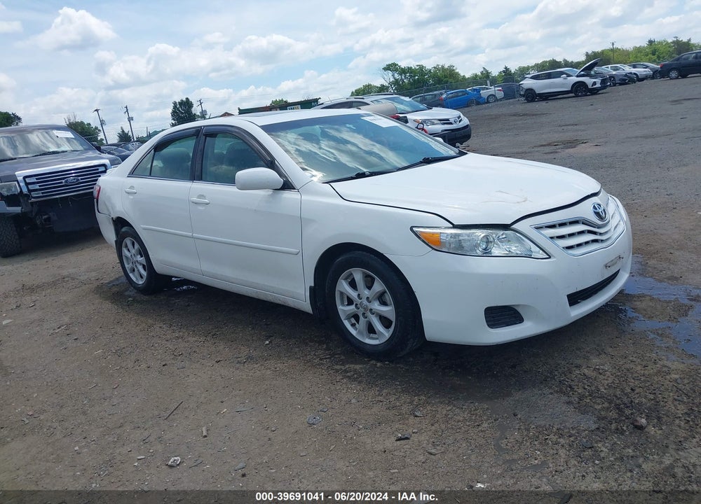2011 TOYOTA CAMRY LE VIN: 4T1BF3EK3BU586736