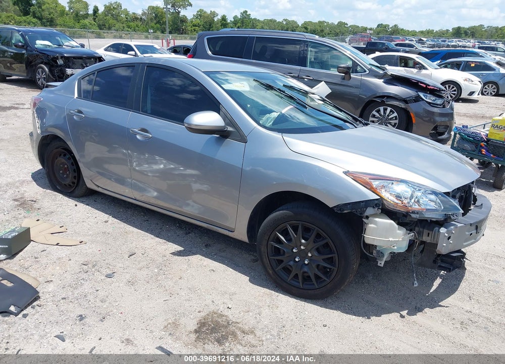 2010 MAZDA 3 I SPORT VIN: JM1BL1SF2A1247409