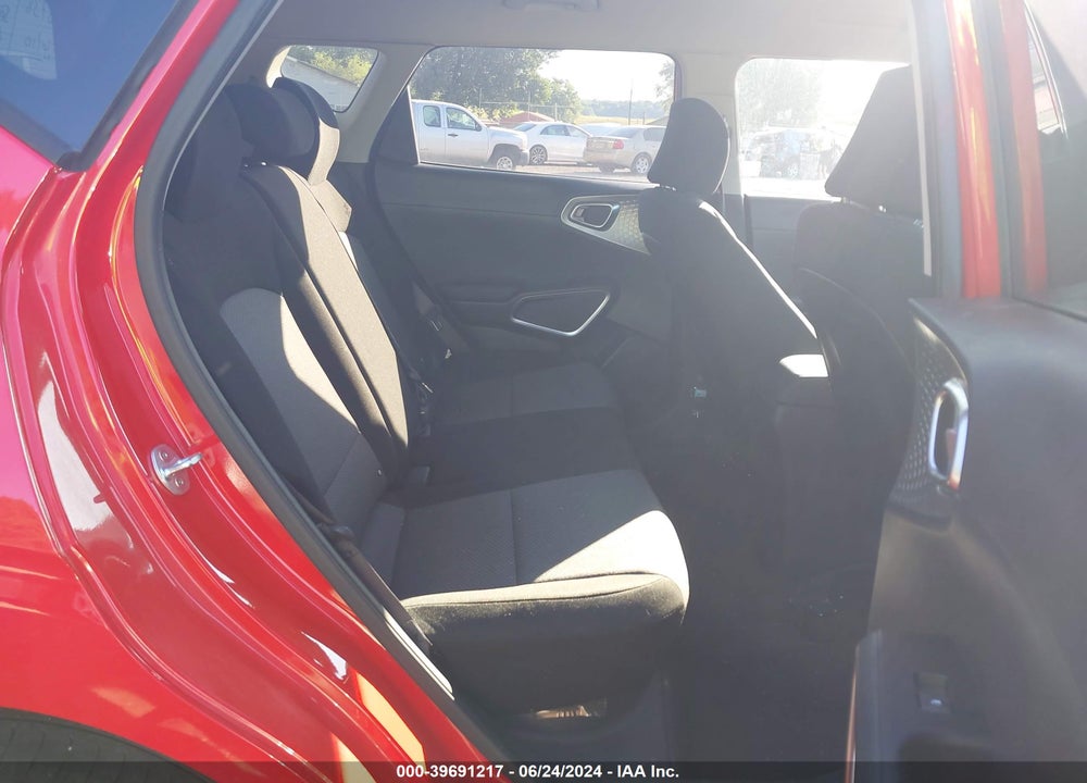 2020 KIA SOUL LX VIN: KNDJ23AU2L7726410