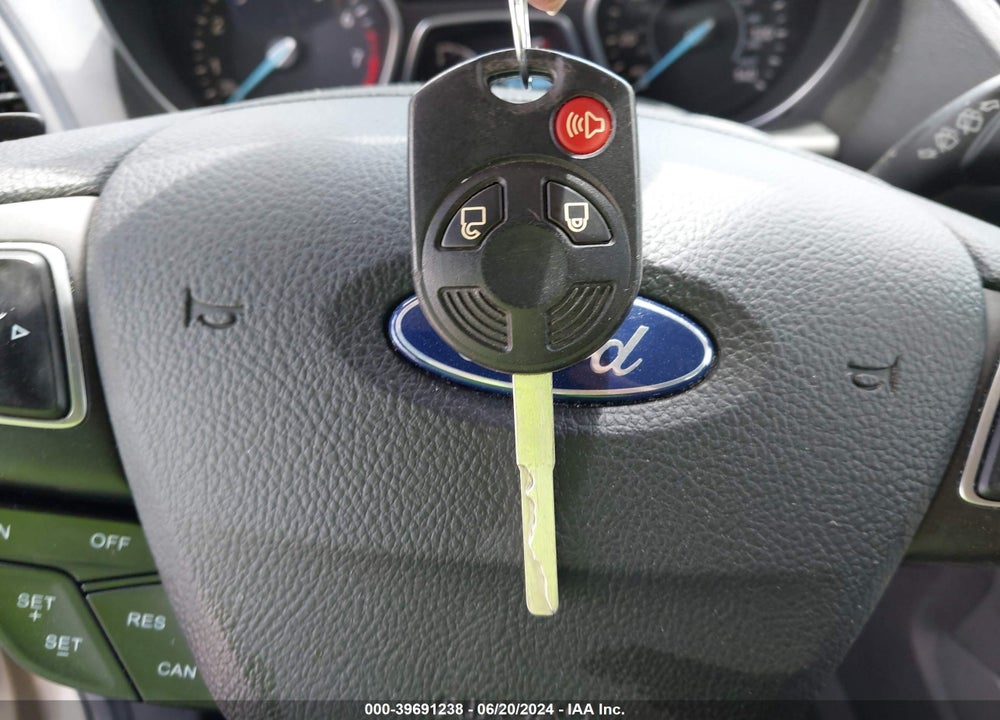 2017 FORD ESCAPE SE VIN: 1FMCU0GD1HUE53523