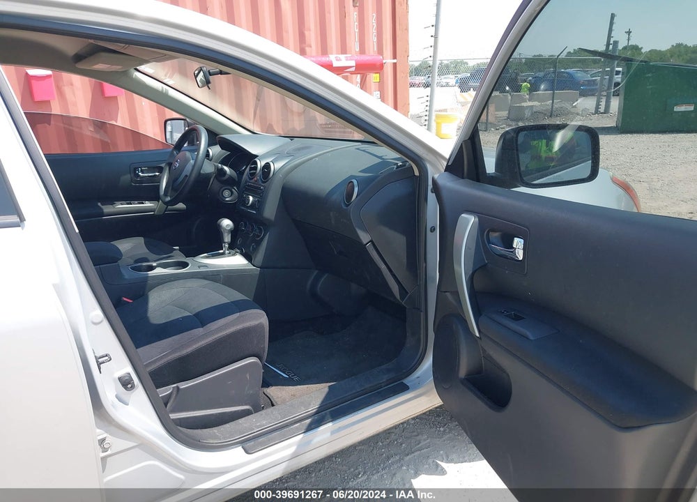 2014 NISSAN ROGUE SELECT S VIN: JN8AS5MV7EW200366
