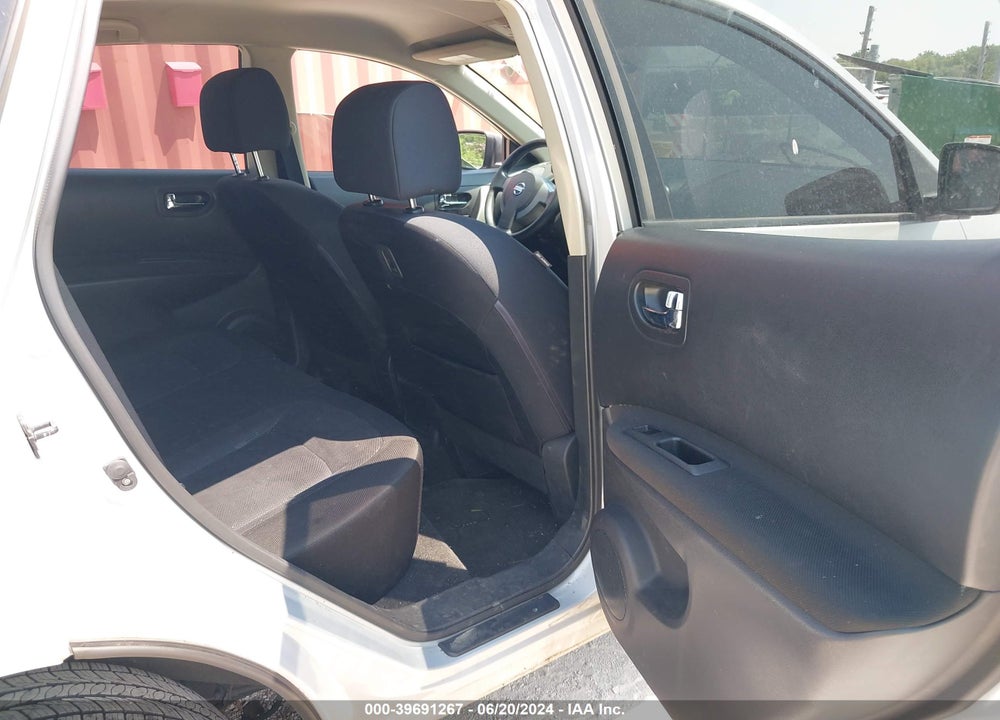2014 NISSAN ROGUE SELECT S VIN: JN8AS5MV7EW200366