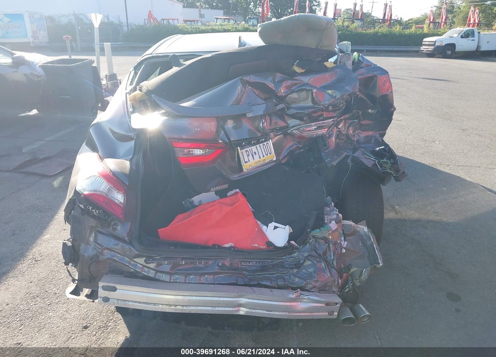 2019 TOYOTA CAMRY SE VIN: 4T1B11HK4KU193553