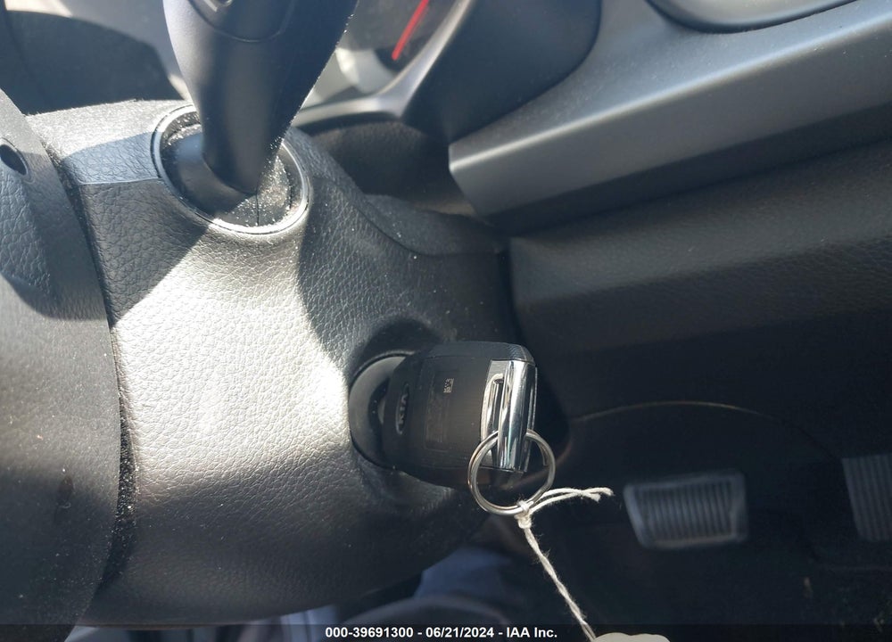 2021 KIA RIO S VIN: 3KPA24AD7ME392088