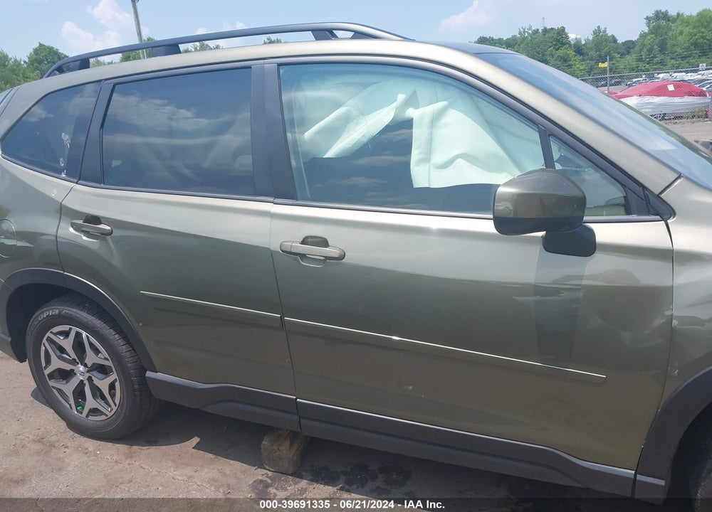 2024 SUBARU FORESTER PREMIUM VIN: JF2SKADCXRH481338