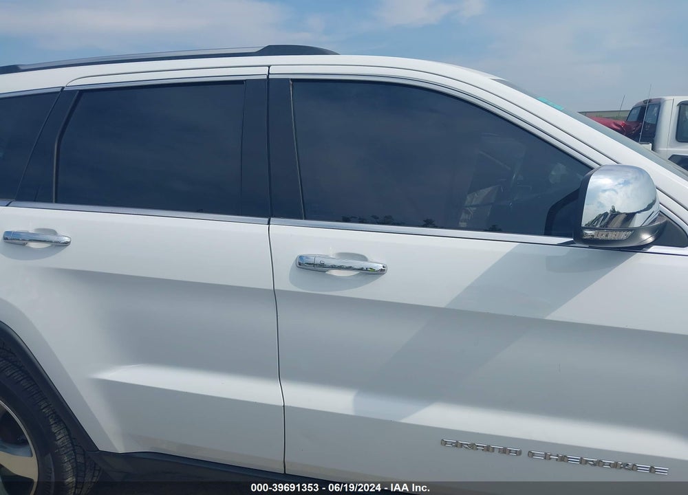 2015 JEEP GRAND CHEROKEE VIN: 1C4RJFBG8FC948719