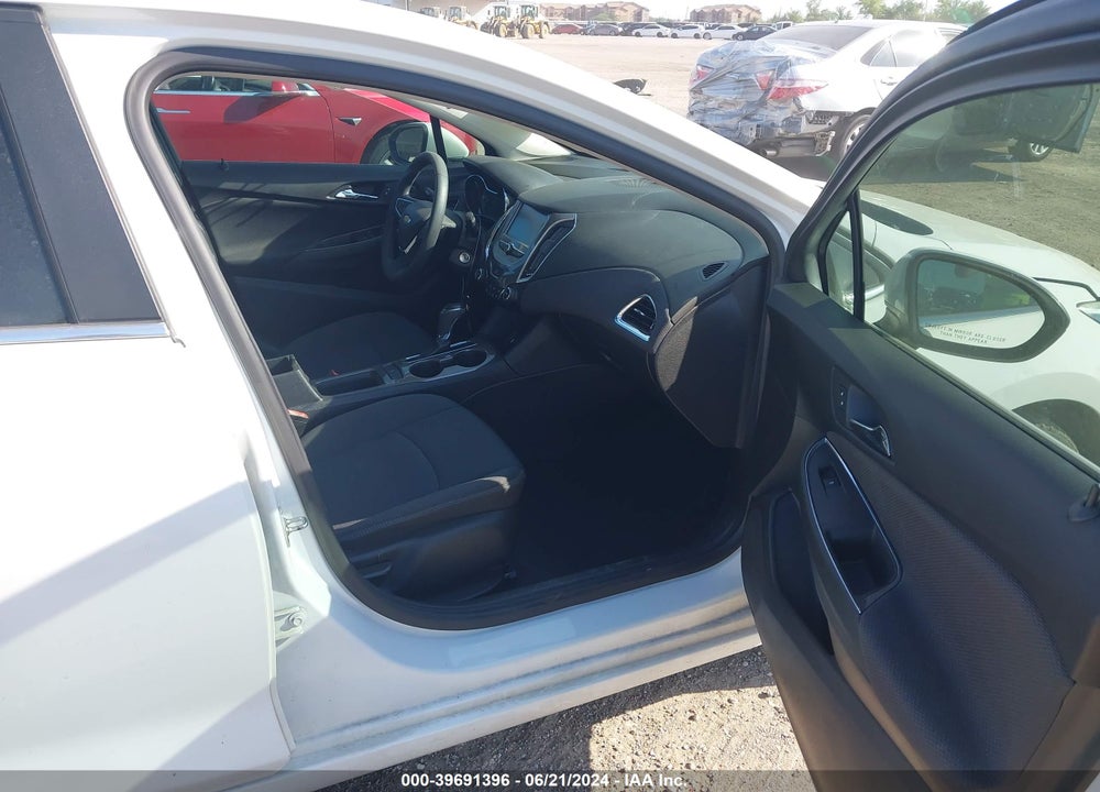 2017 CHEVROLET CRUZE LT AUTO VIN: 3G1BE5SM1HS571422