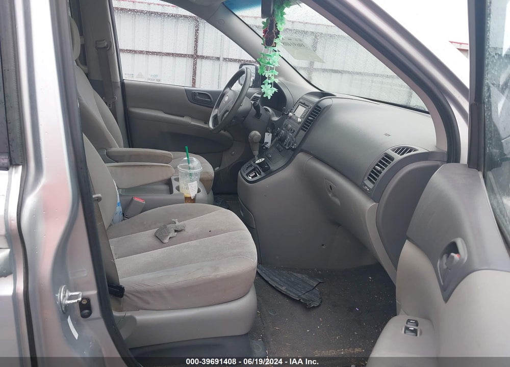 2011 KIA SEDONA LX VIN: KNDMG4C75B6378747