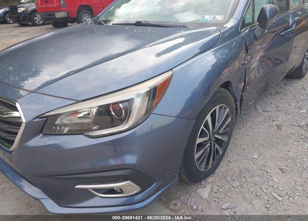 2018 SUBARU LEGACY 2.5I PREMIUM VIN: 4S3BNAF60J3040266