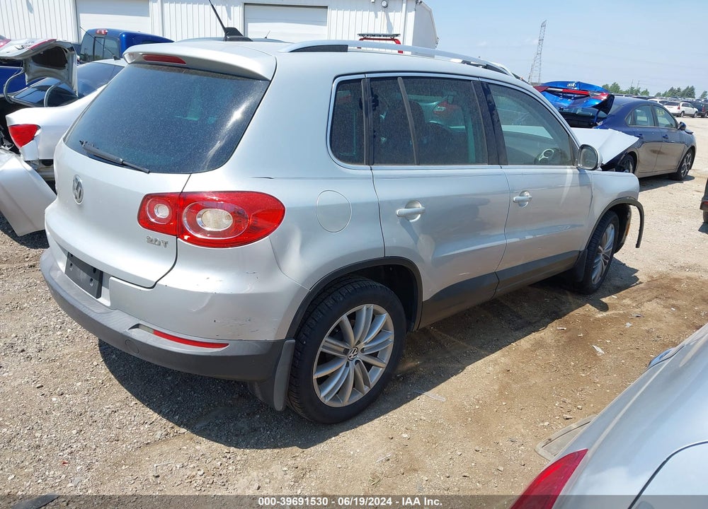 2010 VOLKSWAGEN TIGUAN SEL VIN: WVGAV7AX7AW515257