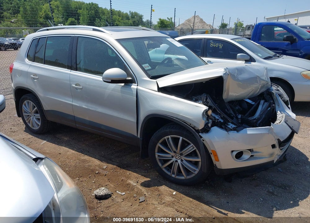 2010 VOLKSWAGEN TIGUAN SEL VIN: WVGAV7AX7AW515257
