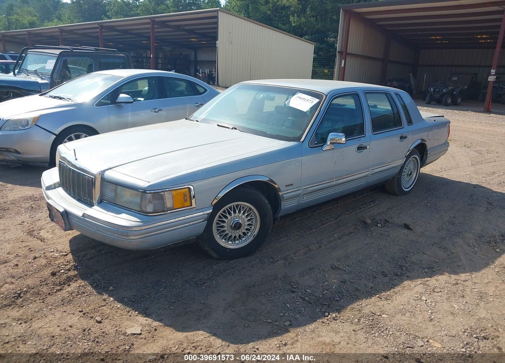 1992 LINCOLN TOWN CAR EXECUTIVE VIN: 1LNLM81W7NY686755