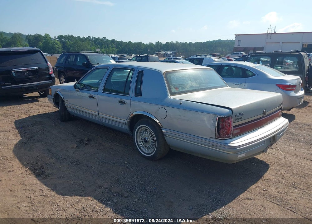 1992 LINCOLN TOWN CAR EXECUTIVE VIN: 1LNLM81W7NY686755