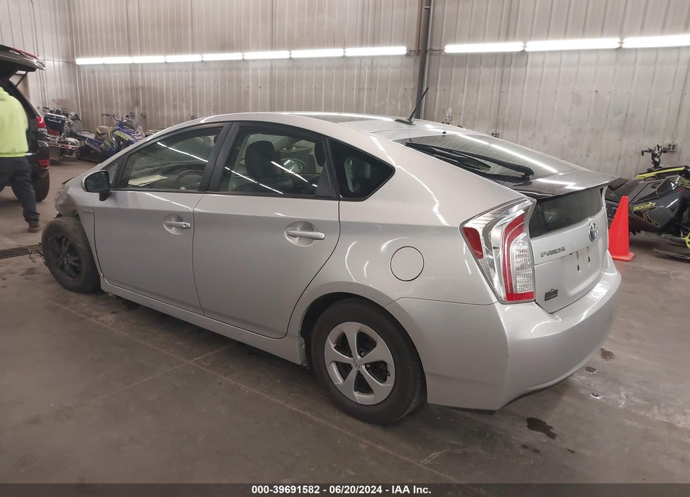 2014 TOYOTA PRIUS FOUR VIN: JTDKN3DUXE1746594